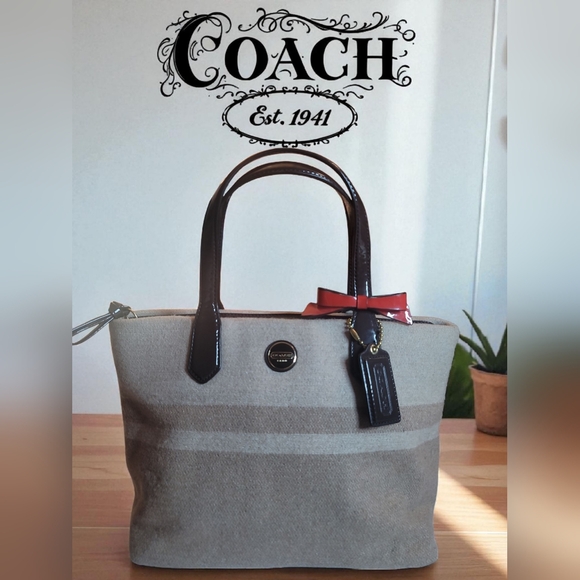 Coach Signature 2013 Striped Wool Tote Bag Excellent Condition - Picture 1 of 11